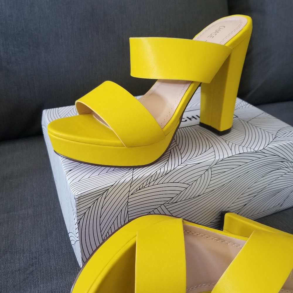 Chase + Chloe heels